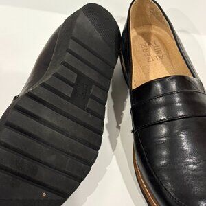 Naturalizer Womens Flats